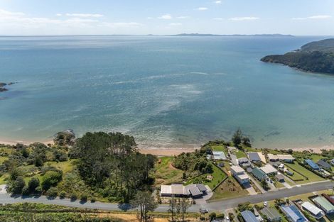 Photo of property in 60 Peninsula Parade, Hihi, Mangonui, 0494