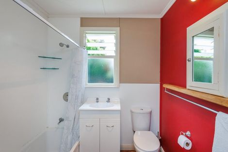 Photo of property in 25 Galway Avenue, Hokowhitu, Palmerston North, 4410