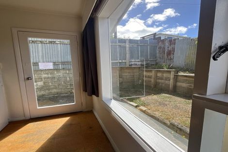 Photo of property in 17 Camperdown Road, Miramar, Wellington, 6022