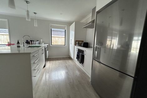 Photo of property in 2 Pakati Lane, Papamoa, 3118