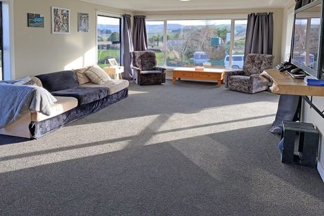 Photo of property in 5 Cargill Street, Owaka, 9535