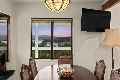 Photo of property in 28 Brick Bay Drive, Sandspit, Warkworth, 0982