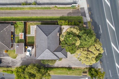 Photo of property in 1/46 West Coast Road, Glen Eden, Auckland, 0602