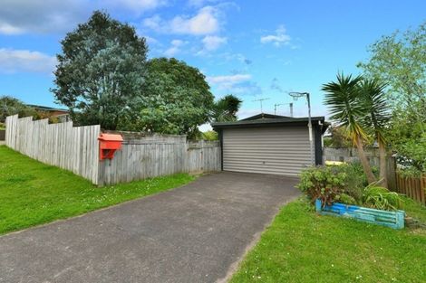 Photo of property in 24a Fairway Avenue, Red Beach, 0932