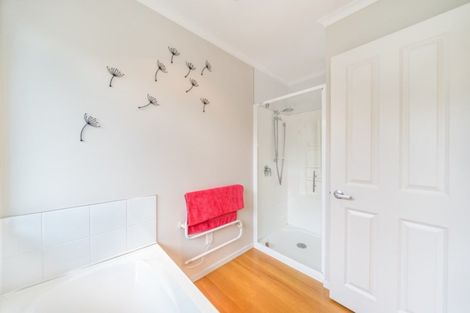 Photo of property in 55 Percy Kinsman Crescent, Riverstone Terraces, Upper Hutt, 5018