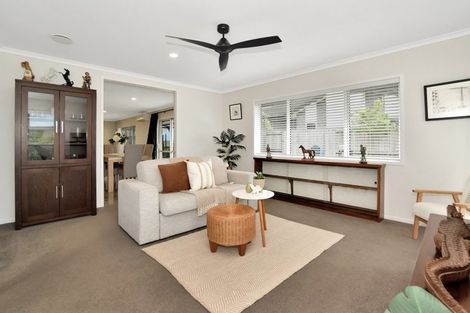 Photo of property in 39 Montia Close, Papamoa Beach, Papamoa, 3118