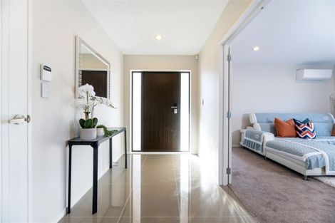 Photo of property in 7 Kahika Grove, Huapai, Kumeu, 0810