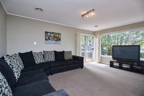 Photo of property in 214b Birkdale Road, Birkdale, Auckland, 0626