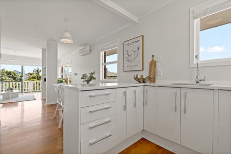 Photo of property in 1/264 Lake Road, Hauraki, Auckland, 0622