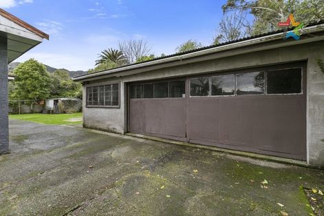 Photo of property in 404 Stokes Valley Road, Stokes Valley, Lower Hutt, 5019