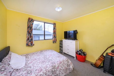 Photo of property in 2/685 Pioneer Highway, Highbury, Palmerston North, 4412