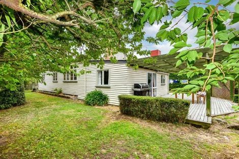 Photo of property in 13 Cliff Street, Coalgate, 7673