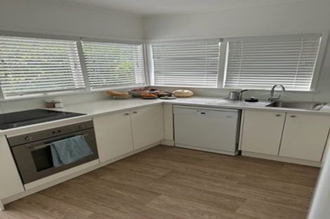 Photo of property in 1/8 Evelyn Place, Hillcrest, Auckland, 0627