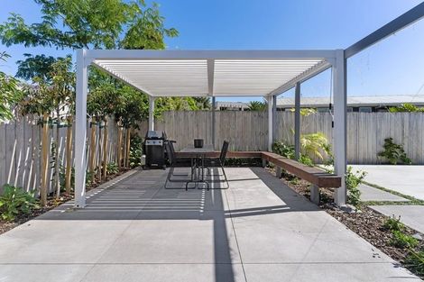 Photo of property in 4a Gloucester Road, Mount Maunganui, 3116