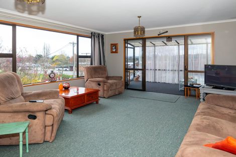 Photo of property in 2 Manse Street, Pleasant Point, 7903