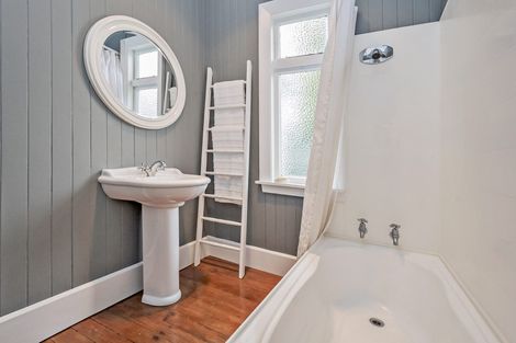 Photo of property in 52 Selwyn Street, Leeston, 7632