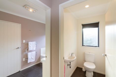 Photo of property in 9 Angelina Way, Kelvin Grove, Palmerston North, 4414