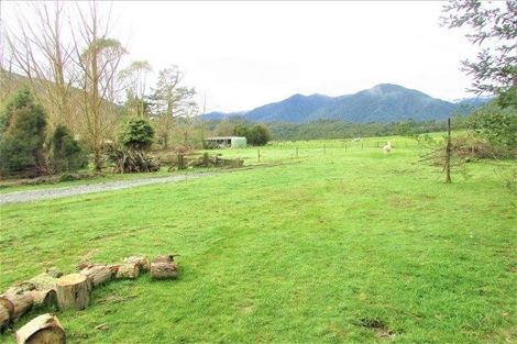 Photo of property in 88 Bell Hill Road, Inchbonnie, Kumara, 7875