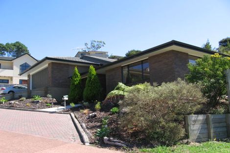 Photo of property in 30 Helen Ryburn Place, Torbay, Auckland, 0630