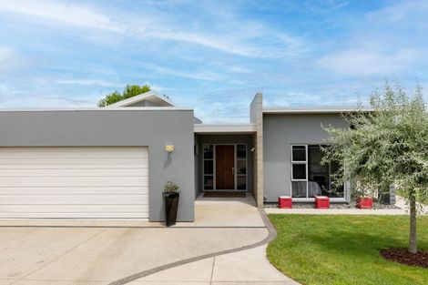 Photo of property in 9 Fencourt Road, Cambridge, 3496