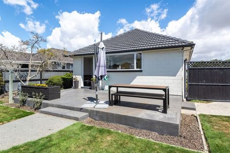 Photo of property in 24 Ealing Street, Redwood, Christchurch, 8051