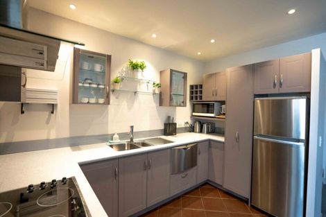 Photo of property in Stadium Garden Flats, 316/107 Thorndon Quay, Pipitea, Wellington, 6011