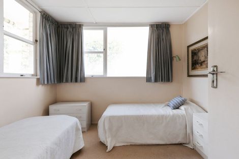 Photo of property in 69 Marine Parade, Mount Maunganui, 3116