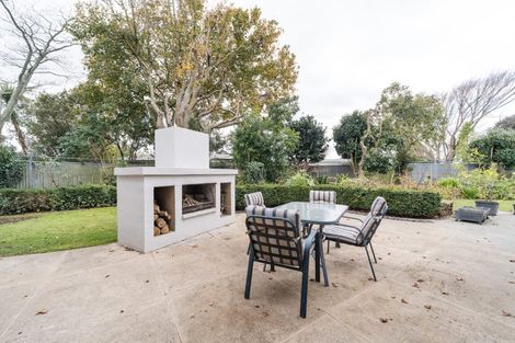 Photo of property in 8 Goodwyn Crescent, Hokowhitu, Palmerston North, 4410
