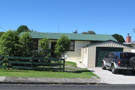 Photo of property in 43 Cobham Crescent, Kelston, Auckland, 0602