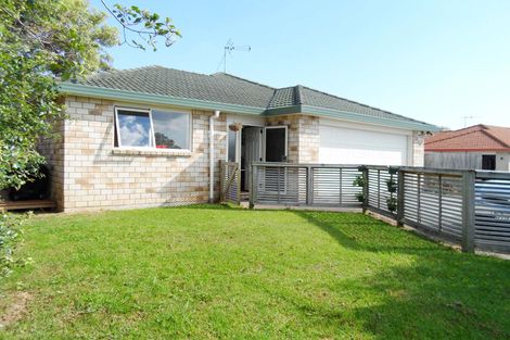 Photo of property in 10a Pantera Way, Hillpark, Auckland, 2102