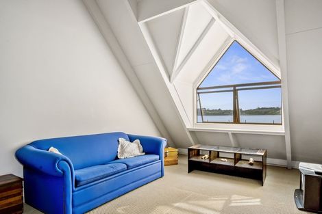 Photo of property in 68 The Terrace, Herald Island, Auckland, 0618