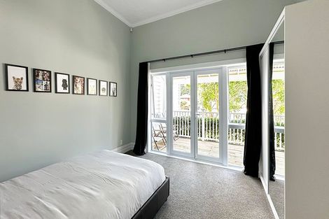 Photo of property in 18 Wairakei Street, Greenlane, Auckland, 1051