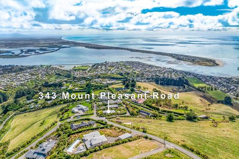 Photo of property in 343 Mount Pleasant Road, Mount Pleasant, Christchurch, 8081
