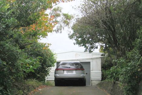 Photo of property in 37 Ngatitoa Street, Tawa, Wellington, 5028