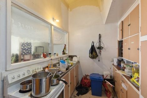 Photo of property in 35 Hanson Grove, Stokes Valley, Lower Hutt, 5019