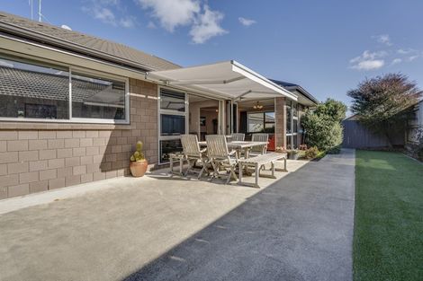 Photo of property in 4 Medallion Court, Kelvin Grove, Palmerston North, 4414
