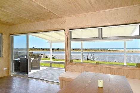 Photo of property in 176 Mahia East Coast Road, Mahia, 4198