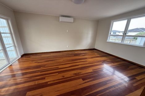 Photo of property in 26 Riverpark Crescent, Henderson, Auckland, 0610