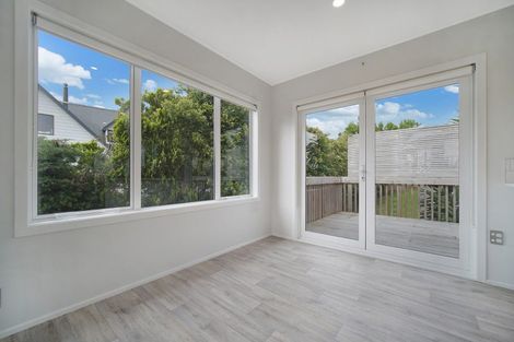 Photo of property in 30 Malvina Place, Bucklands Beach, Auckland, 2014