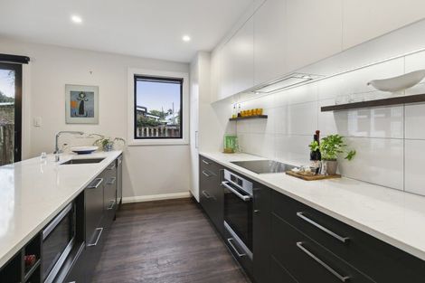 Photo of property in 29a Parkvale Road, Karori, Wellington, 6012