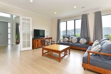 Photo of property in 24 Boocock Crescent, Orewa, 0931