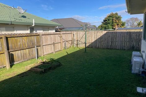 Photo of property in 27a Manuroa Road, Takanini, 2112