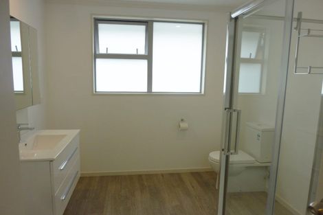 Photo of property in 2/33 Darvel Street, Riccarton, Christchurch, 8011