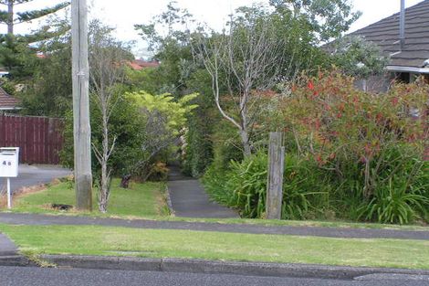 Photo of property in 2/6 Stone Street, Hauraki, Auckland, 0622