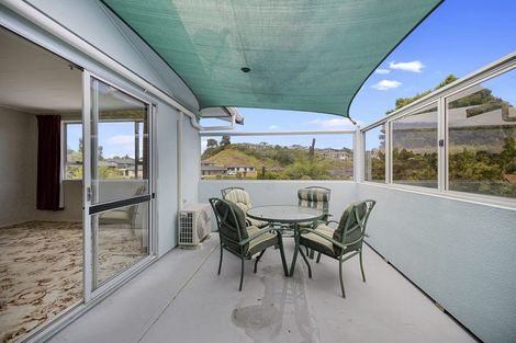 Photo of property in 14 Oawai Place, Marfell, New Plymouth, 4310