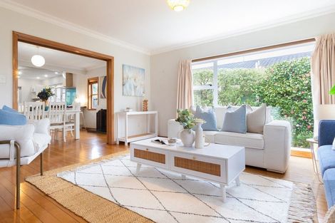 Photo of property in 107 Alexander Road, Raumati Beach, Paraparaumu, 5032