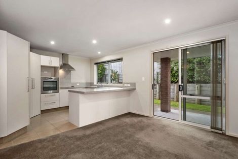 Photo of property in 71 Fairfax Crescent, Pyes Pa, Tauranga, 3112