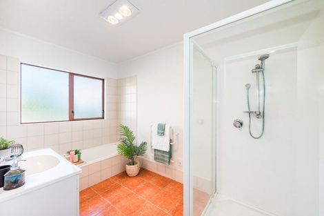 Photo of property in 76 Hinemoa Street, Paraparaumu, 5032