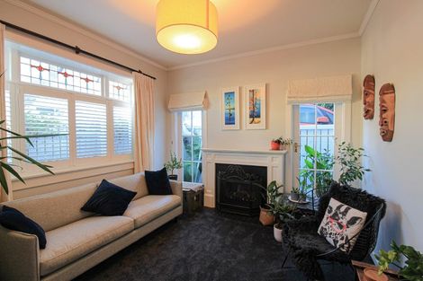 Photo of property in 16 Newman Terrace, Thorndon, Wellington, 6011