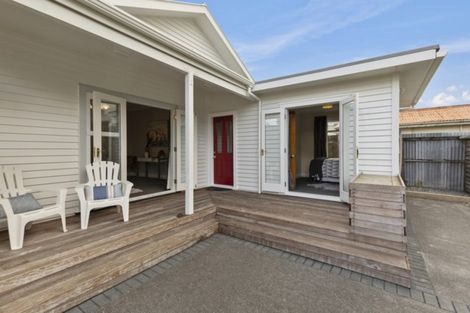 Photo of property in 2 Pilmuir Street, Hutt Central, Lower Hutt, 5010